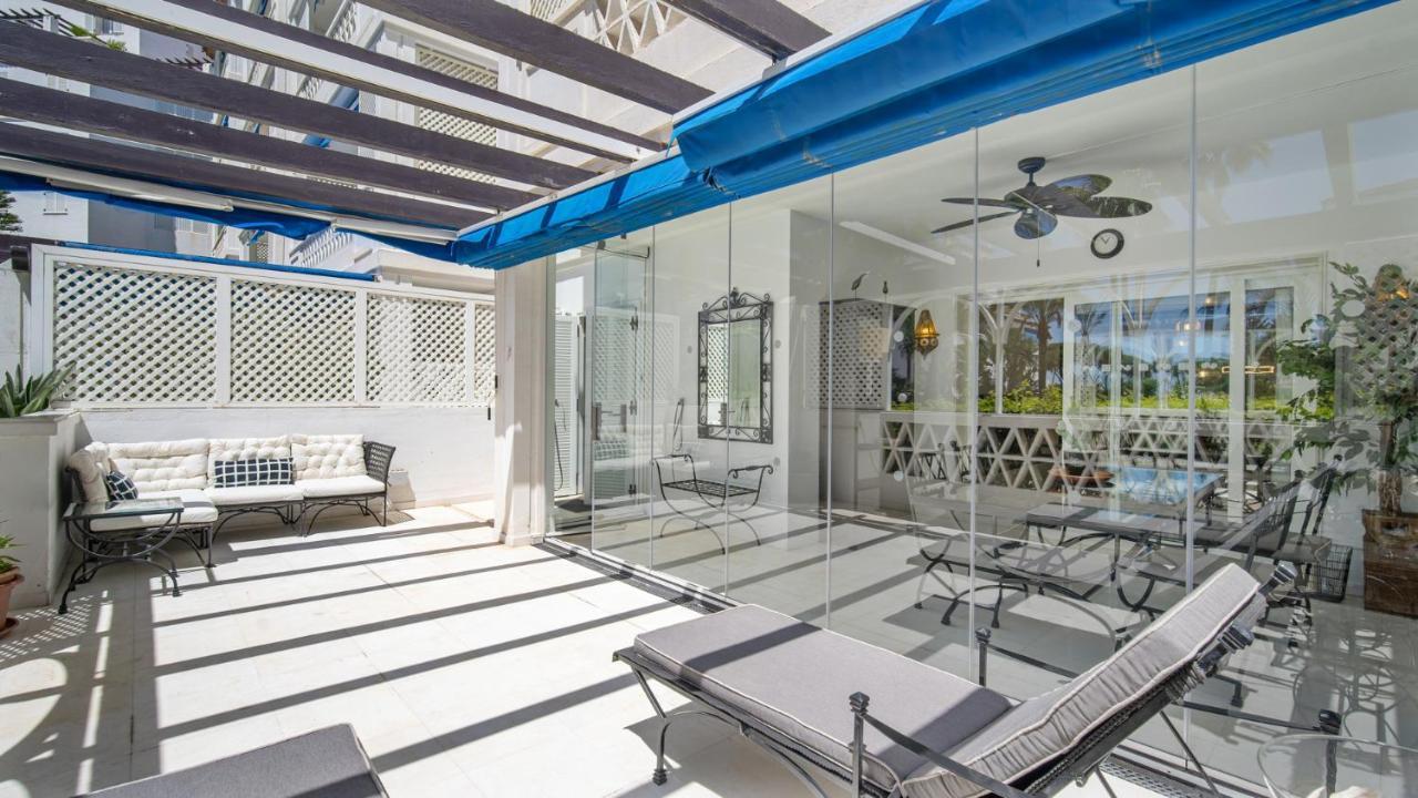 De 2 En Gaviotas - Puerto Banús * Marbella